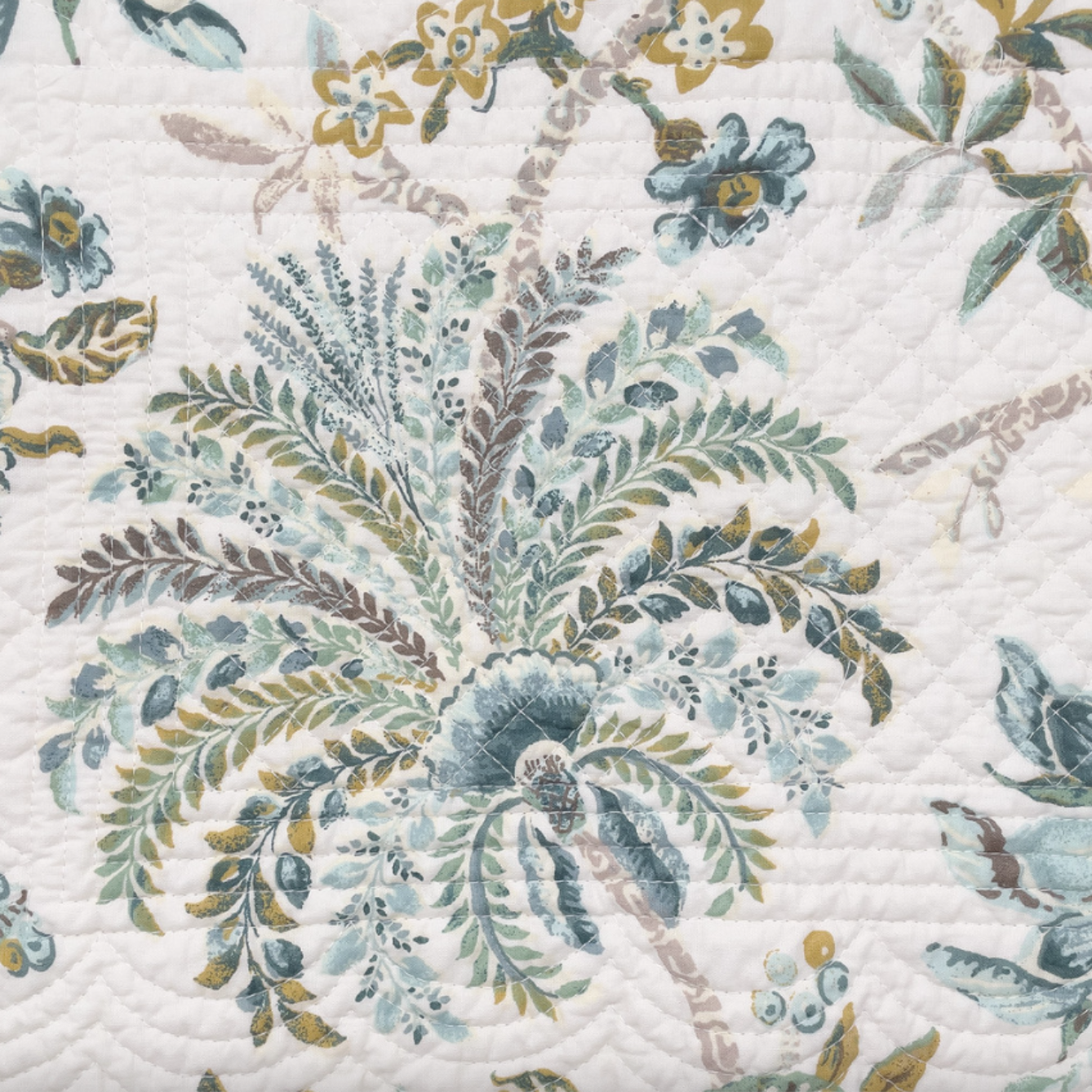 Braganza Table Linens
